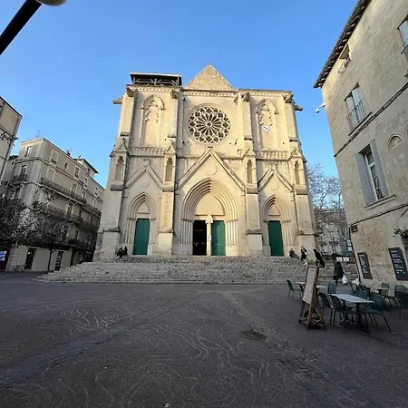 Cabanel : Nid Douillet Perche En Plein Centre Historique Apartment